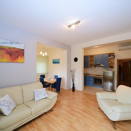 Apartman Cule Palit Chambre photo